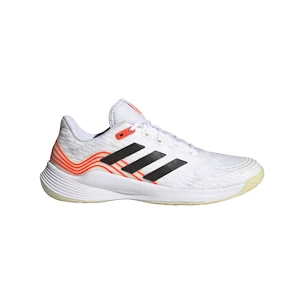 Herren Hallenschuhe adidas  Novaflight M White/Black/Red