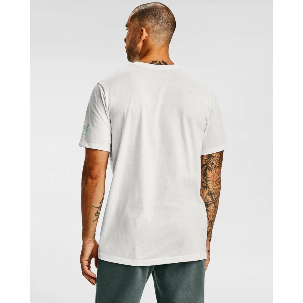 Under armour pocket tee hotsell