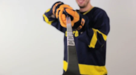 REZENSION: CCM JetSpeed FT8 Pro – ein Eishockeyschläger, der alles mitmacht