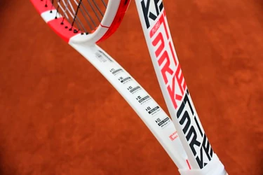 REZENSION: Tennisschläger Babolat Pure Strike 2020