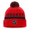 Wintermütze Fanatics  Authentic Pro Locker Room Cuffed Pom Knit NHL Chicago Blackhawks